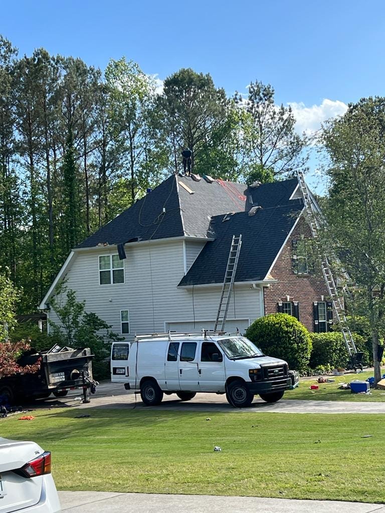 Fayetteville and Peachtree City local roofers